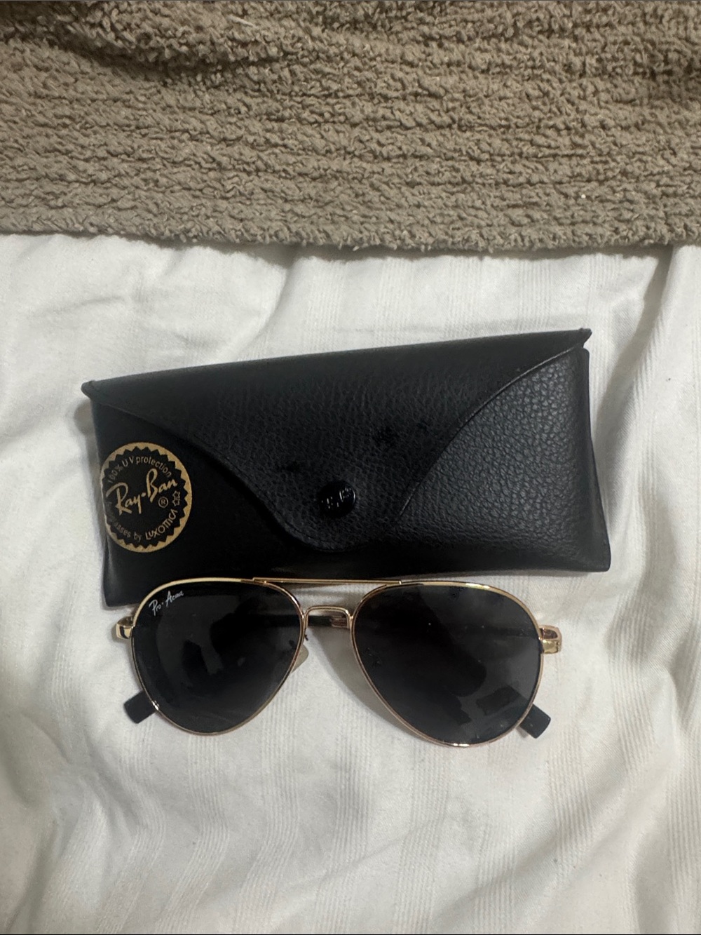 Ray-Ban Men's Black Lens Aviator Sunglasses with Gold Frame